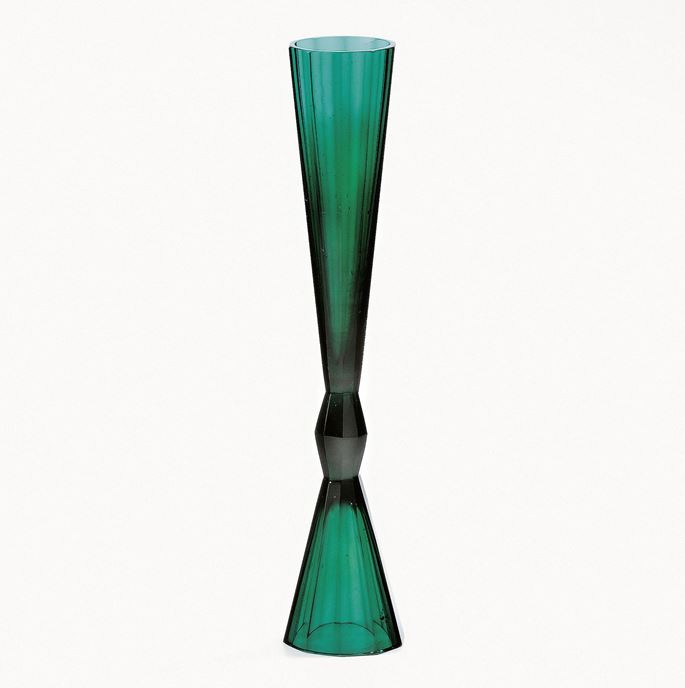 Josef  Hoffmann - Rare green vase  | MasterArt